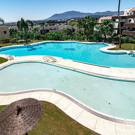 Apartment H19 - Stunning 2 Bedroom Apartment By Roomservices Estepona